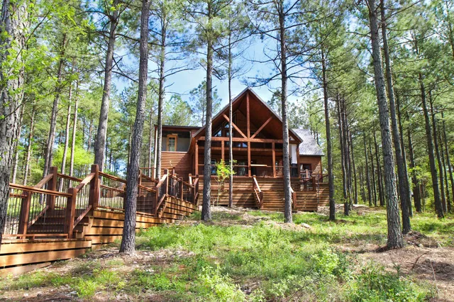 Broken Bow Cabin Lodging