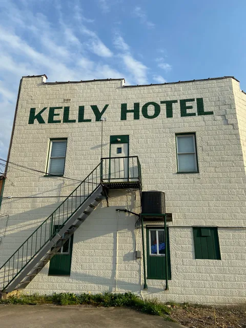 Kelly Hotel