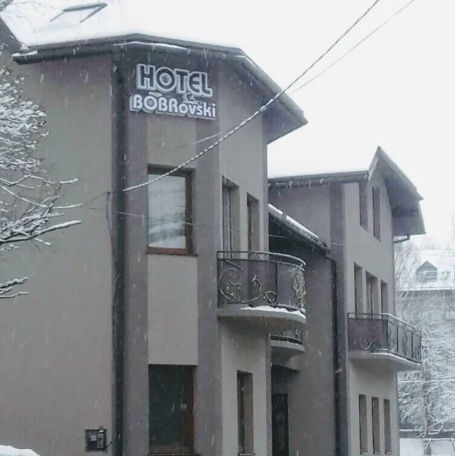 HOTEL BOBROvski