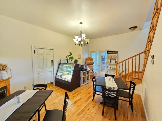 The Farmhouse Market and Cafe