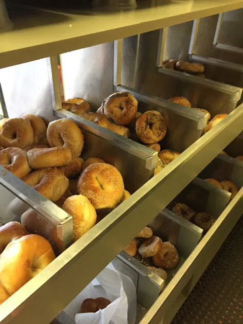 Kinderkamack Hot Bagels