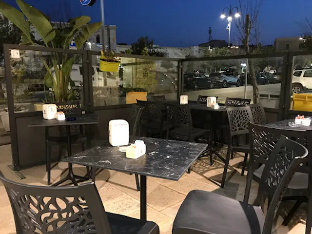 Manuelito Bar - Coffee, Drink & More