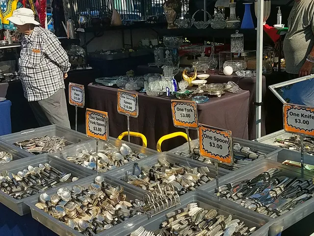 West Palm Beach Antique and Flea Market