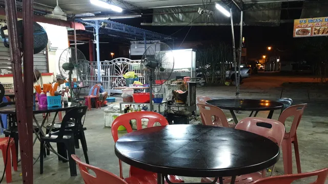 Fireworks Char Kuey Teow