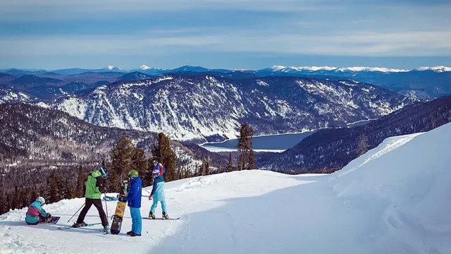 Teletskiy Gornolyzhnyy Kurort