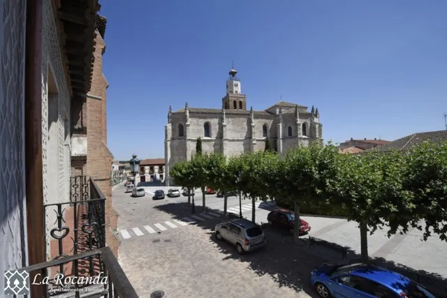 Apartamentos La Rocanda