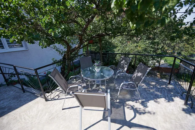 Lovely House Apartment