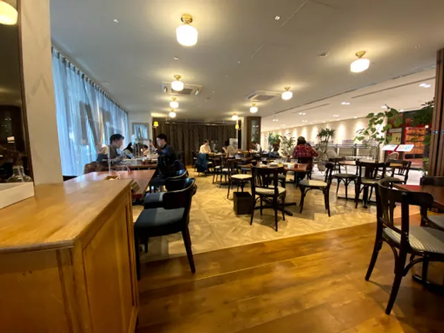 ビストロ カツキ CIAL横浜ANNEX店