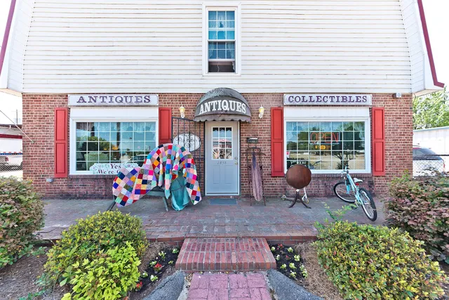 Memory Lane Antiques & Collectibles