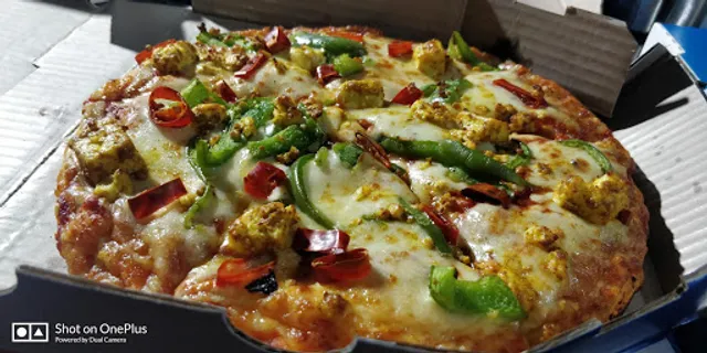 Domino's Pizza | Kandivali West, Mumbai