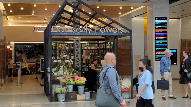 Damselfly Flowers at Chelsea Market