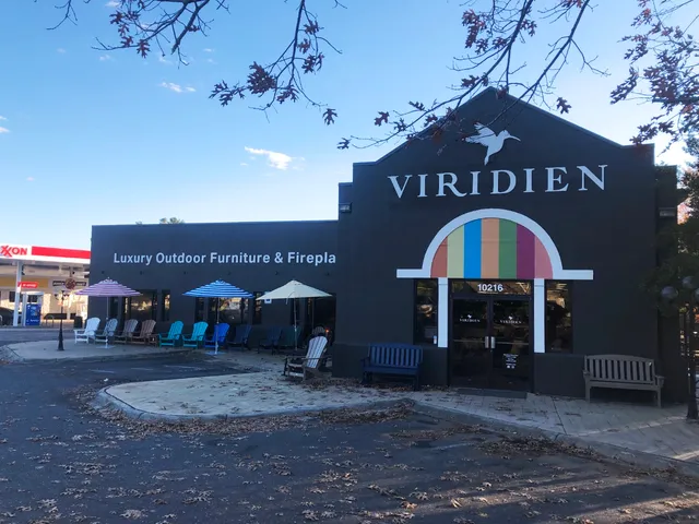 VIRIDIEN Patio + Fireplace