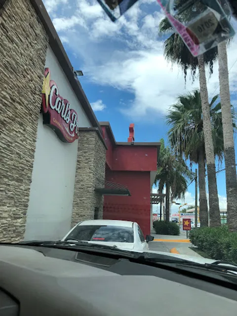 Carl's Jr.