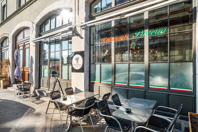 Terra Rossa restaurant pizzeria