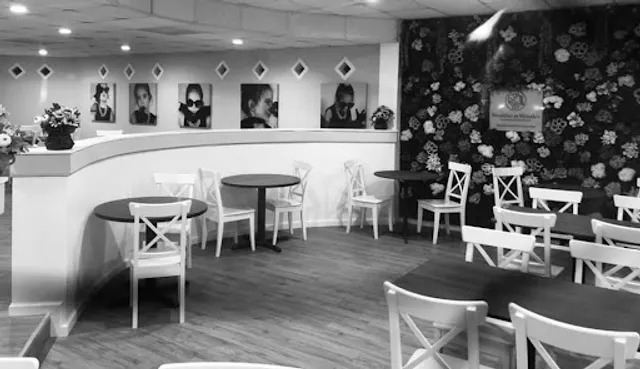 Victoria & Sophia Breakfast,brunch, dinner,cocktails