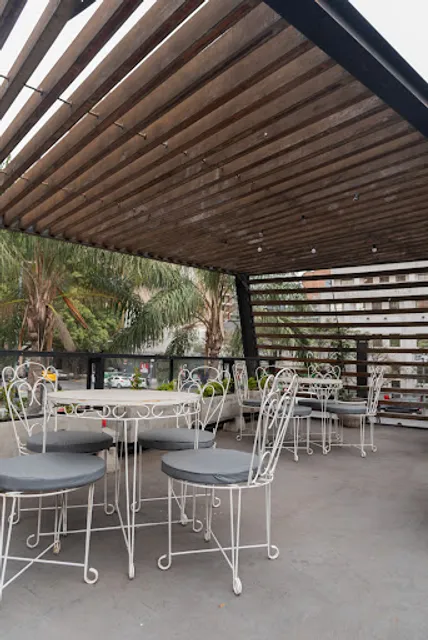 COLORES SANTOS - Resto & Bar