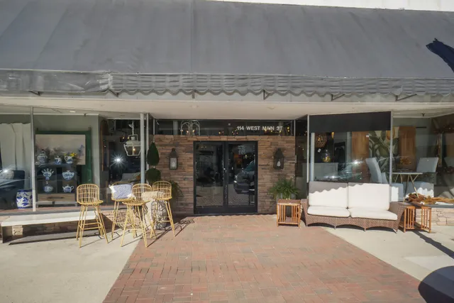 Charlotte's Furnishings & Finds