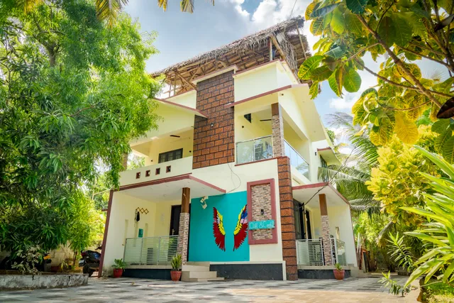 Cliff & Coral Hostel, Varkala, Odayam Beach