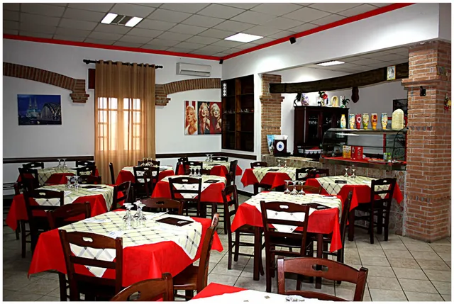 La Tavernetta di Rino Trattoria Pizzeria Villa Literno