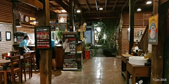 Warung Retro