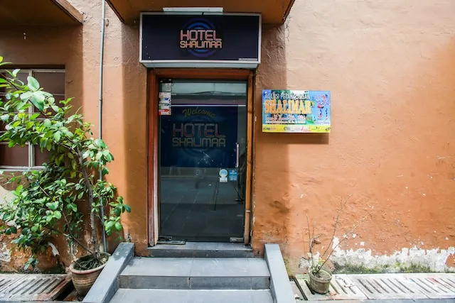 OYO 89562 Hotel Shalimar