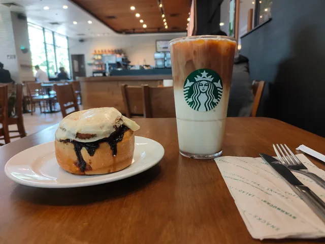 Starbucks | WalterMart Makati