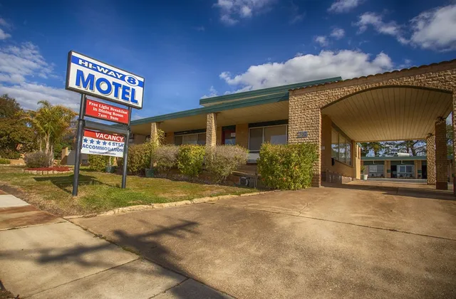 Hi-Way Eight Motor Inn