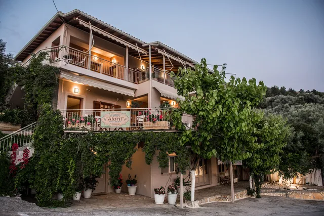 Aloni Studios & Apartments