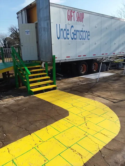 Uncle Gemstone Mining