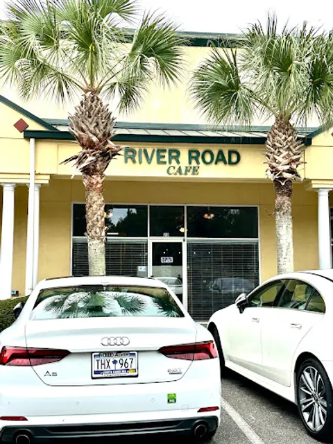 River Road Café