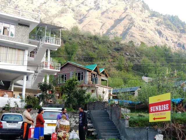 Hotel Sunrise Manali By Minto Holidays