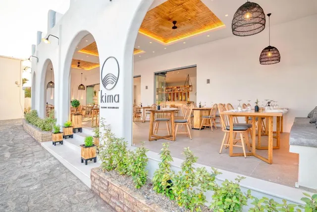 Tarsa Studios & Apartments