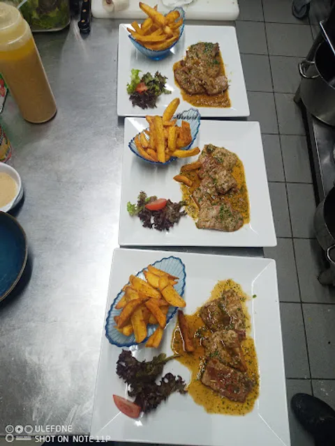 La Cigale et le Fournil