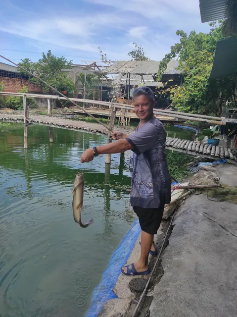 Câu cá Vườn Trúc