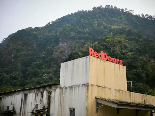 RedDoorz near Ciletuh Sukabumi