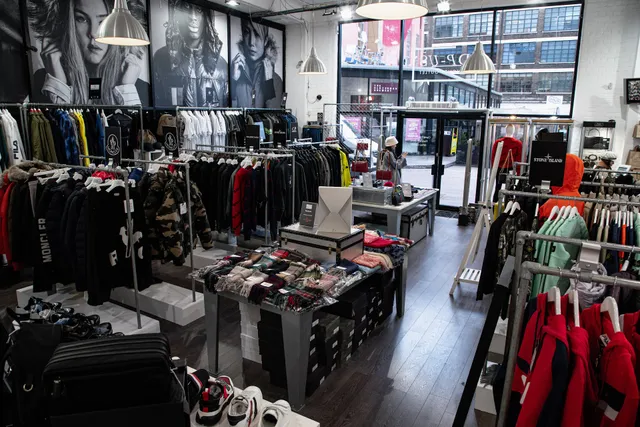 DPUS Designer Outlet