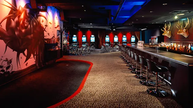 Dining Darts Bar Bee IKEBUKURO