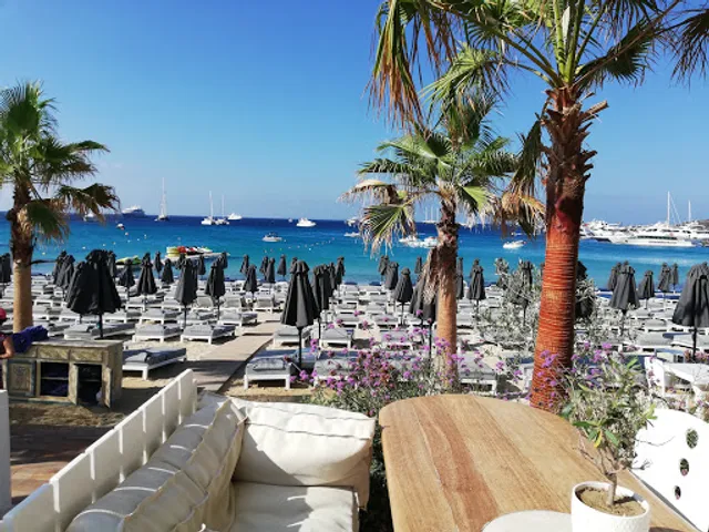 Eclipse seaside restaurant