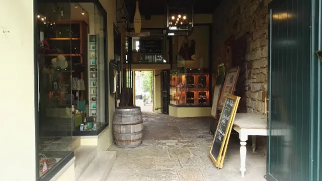 Sophie-Charlotte's Café-Bistro