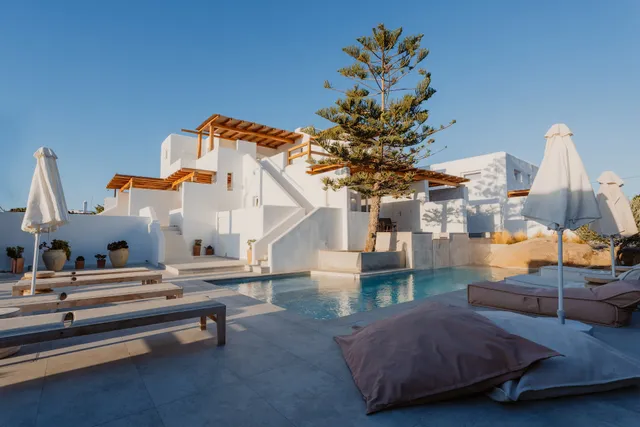 Oliving Mykonos Luxury Suites