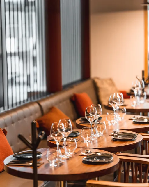 Eat Me Restaurant & Cocktail Bar - Geneva