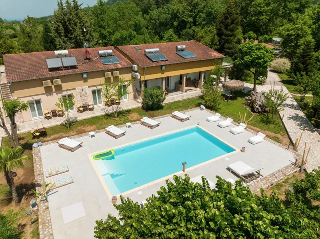 Natura bungalows- villa