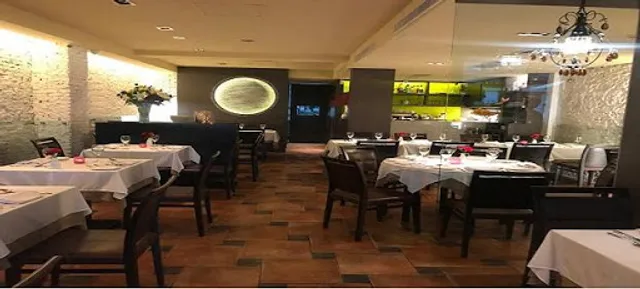 Luna D'Italia Italian Restaurant