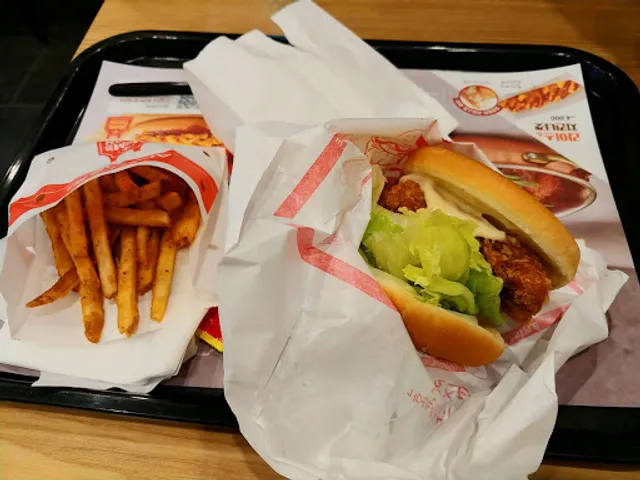 Mom's Touch Magok Station Home & Shopping