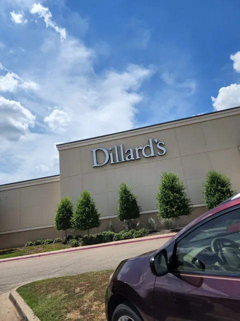 Dillard's