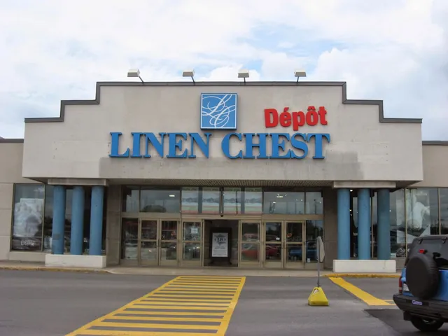 Linen Chest - Brossard