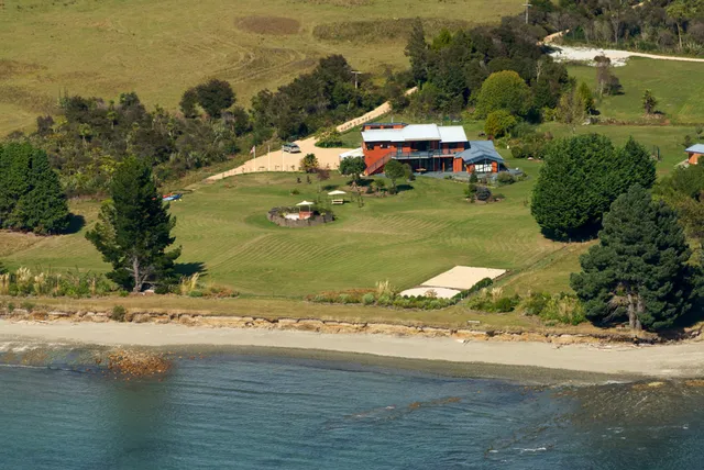 Summerspring Beachfront Accommodation