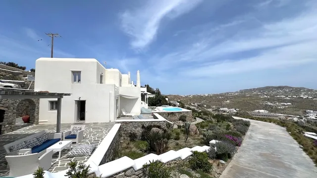 PSAROU SUMMER VILLAS