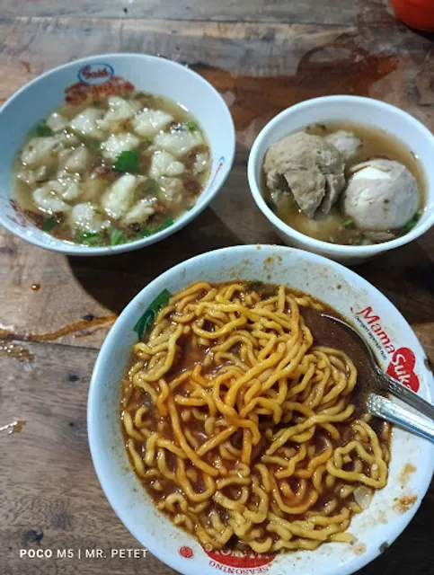 Mie Ayam Dan Bakso RAJAWALI - reviews,open hours,photo spots, things to ...