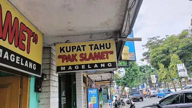 Kupat Tahu Pak Slamet